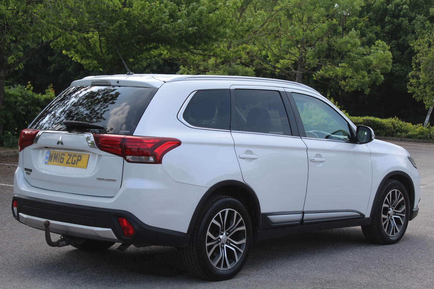 Used Mitsubishi Outlander 2016 for sale - 76103896: Photo 3