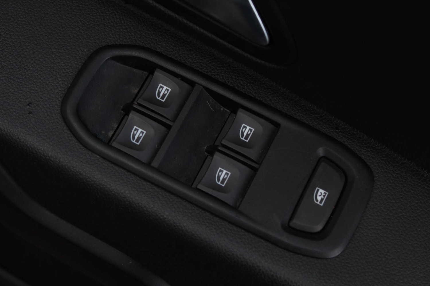 Used Dacia Duster 2021 for sale - 76105310: Photo 28