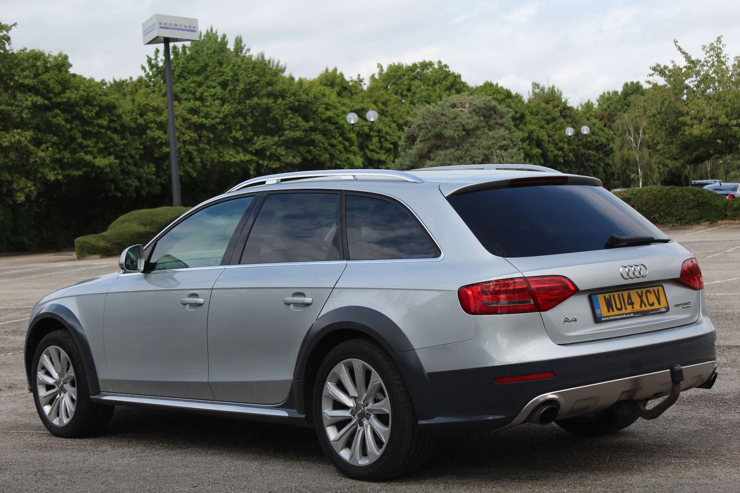 Used Audi A4 2014 for sale - 76103843: Photo 5