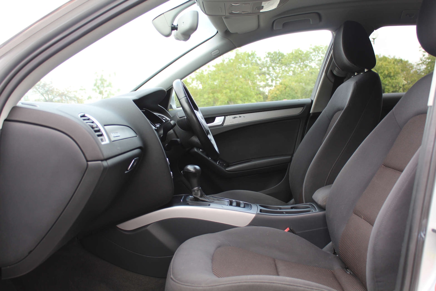 Used Audi A4 2014 for sale - 76103843: Photo 9