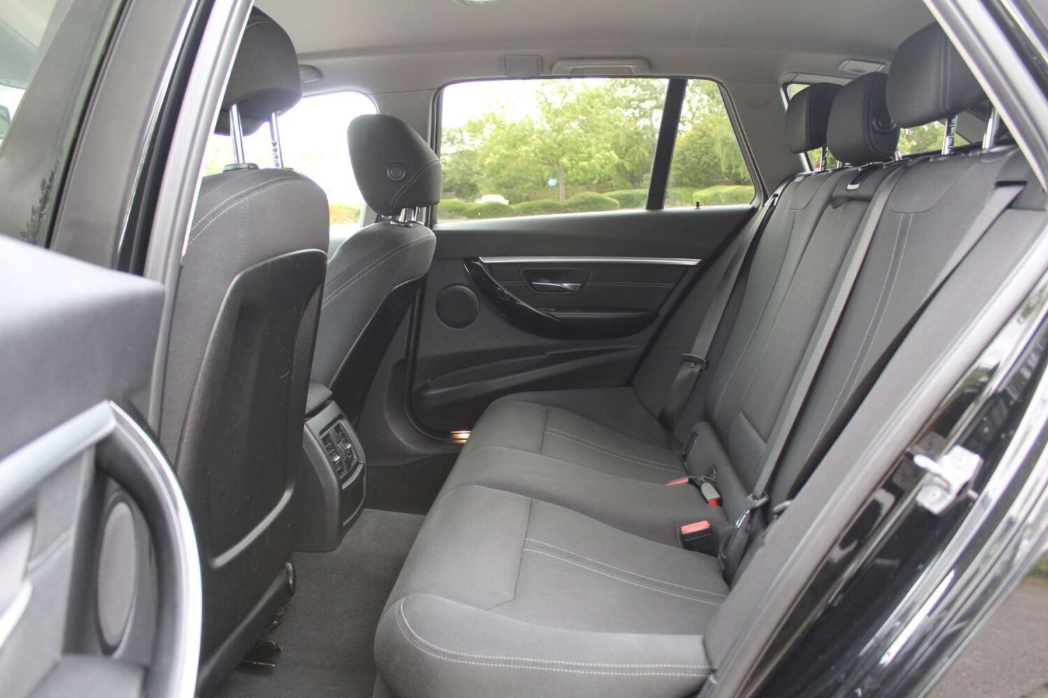 Used BMW 3 Series 2017 for sale - 76103818: Photo 10