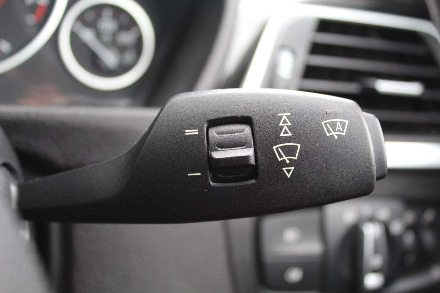 Used BMW 3 Series 2017 for sale - 76103818: Photo 21