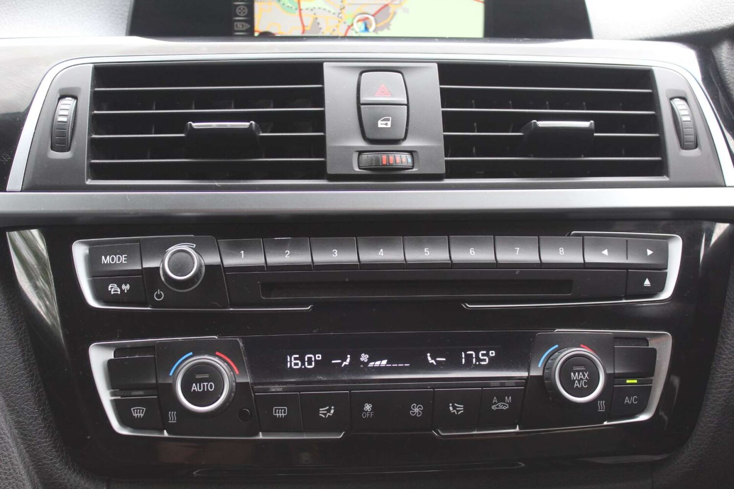 Used BMW 3 Series 2017 for sale - 76103818: Photo 37