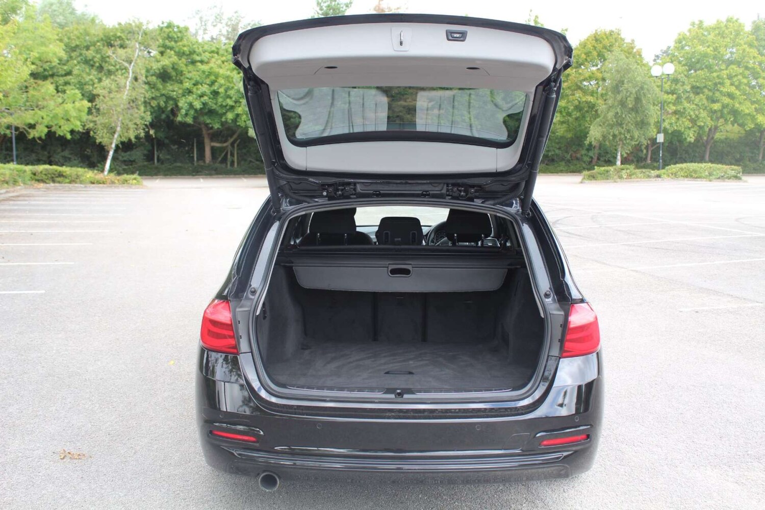 Used BMW 3 Series 2017 for sale - 76103818: Photo 38