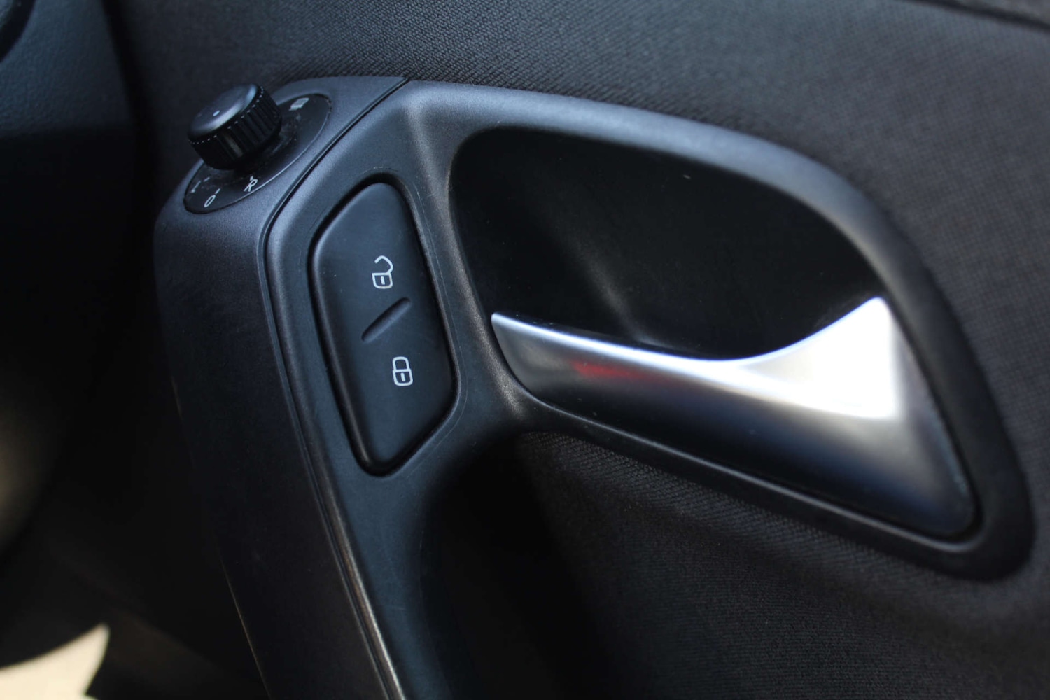 Used Volkswagen Polo 2012 for sale - 76103886: Photo 24