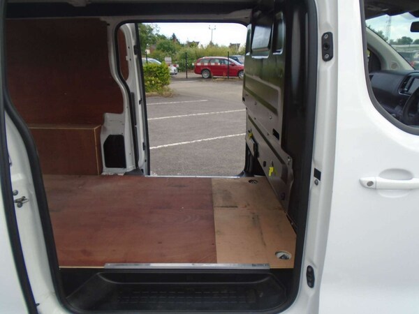 Used Vauxhall Vivaro 2020 for sale - 76103916: Photo 26