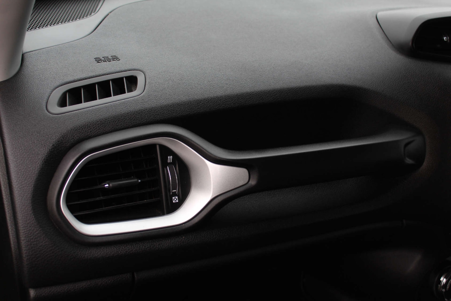 Used Jeep Renegade 2015 for sale - 76103898: Photo 12