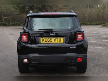 Used Jeep Renegade 2015 for sale - 76103898: Photo 4