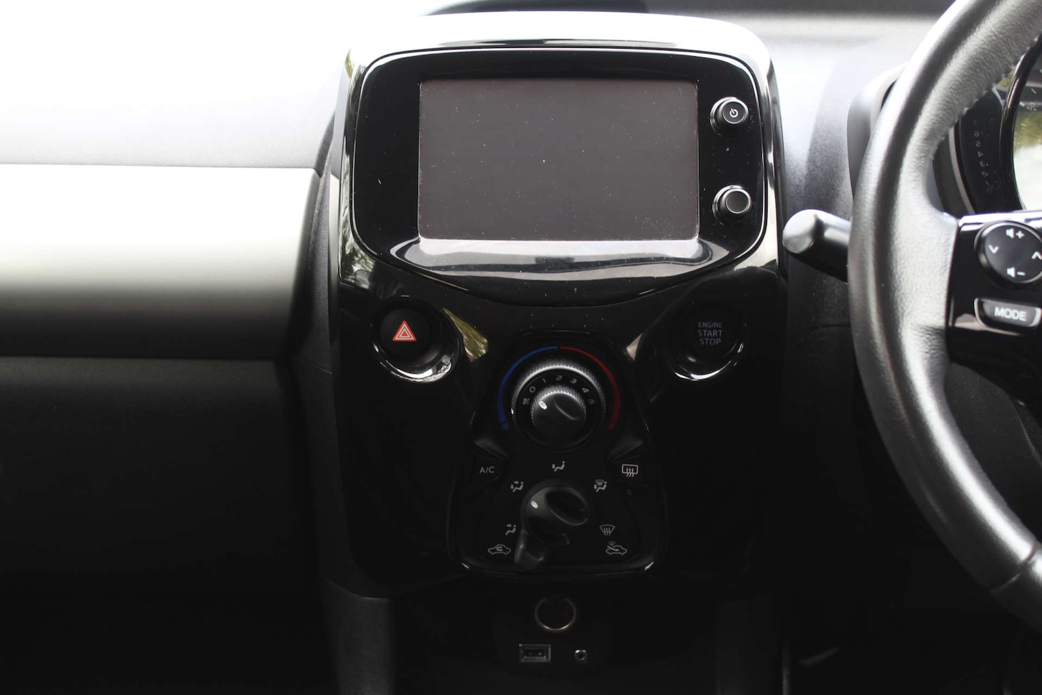 Used Peugeot 108 2014 for sale - 76103828: Photo 20