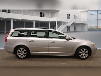 Used Volvo V70 2014 for sale - 75911090: Photo