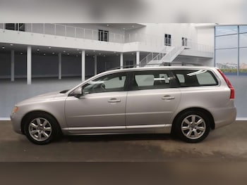 Used Volvo V70 2014 for sale - 75911090: Photo