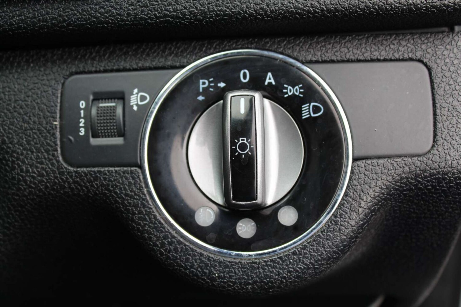 Used Mercedes-Benz C-Class 2008 for sale - 76103807: Photo 24