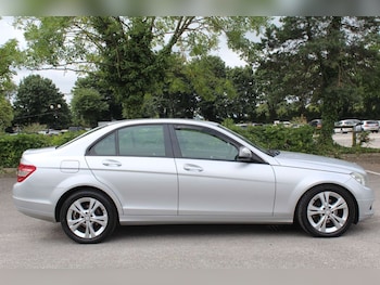 Used Mercedes-Benz C-Class 2008 for sale - 76103807: Photo 2