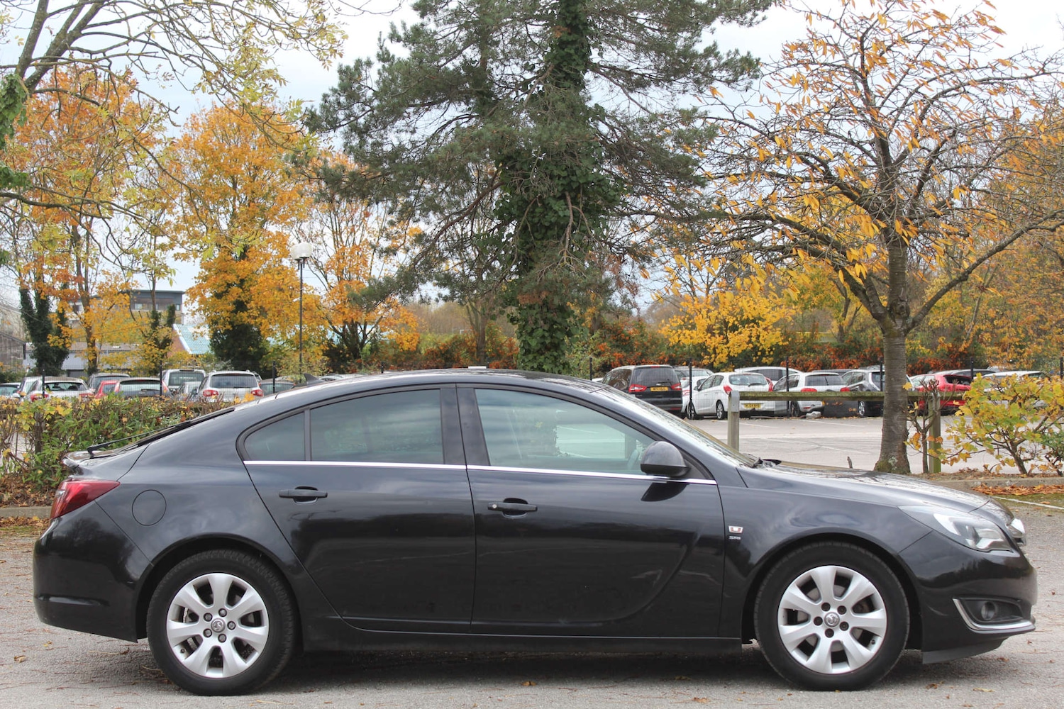 Used Vauxhall Insignia 2015 for sale - 76481431: Photo 2