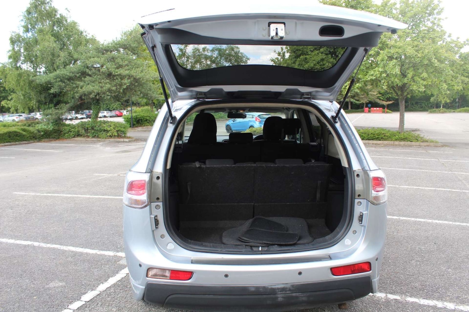 Vehicle 28