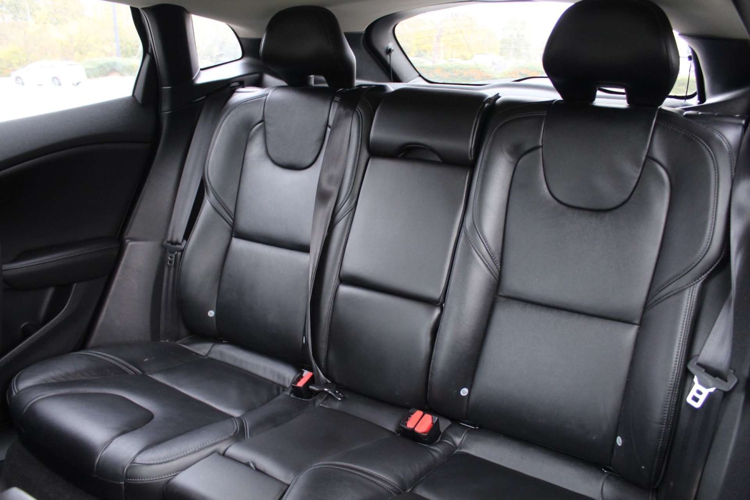 Used Volvo V40 2019 for sale - 76103789: Photo 10
