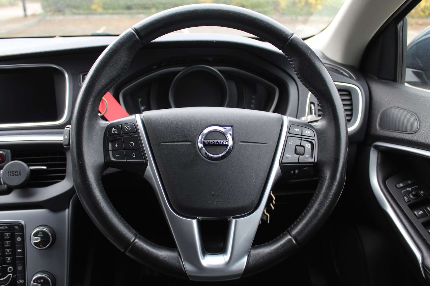 Used Volvo V40 2019 for sale - 76103789: Photo 14