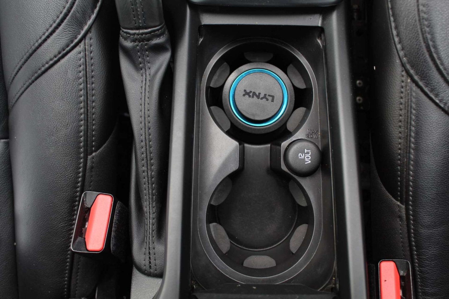Used Volvo V40 2019 for sale - 76103789: Photo 29