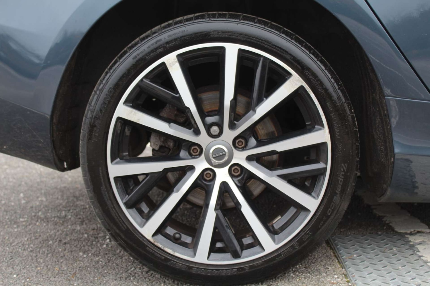 Used Volvo V40 2019 for sale - 76103789: Photo 36