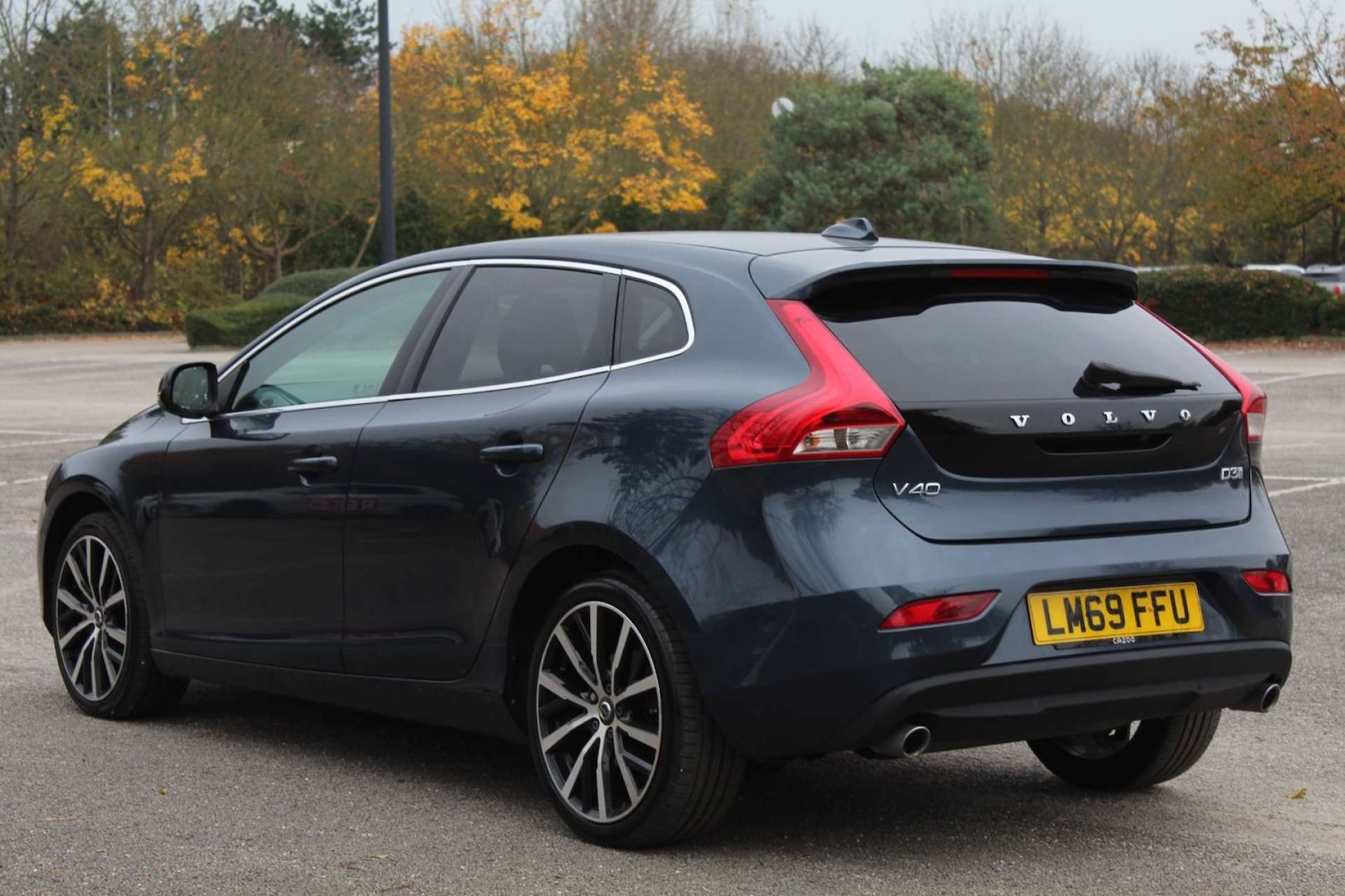 Used Volvo V40 2019 for sale - 76103789: Photo 5