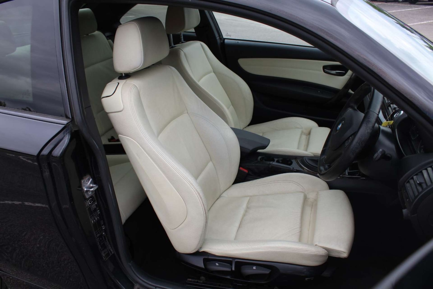 Used BMW 1 Series 2010 for sale - 76404380: Photo 10