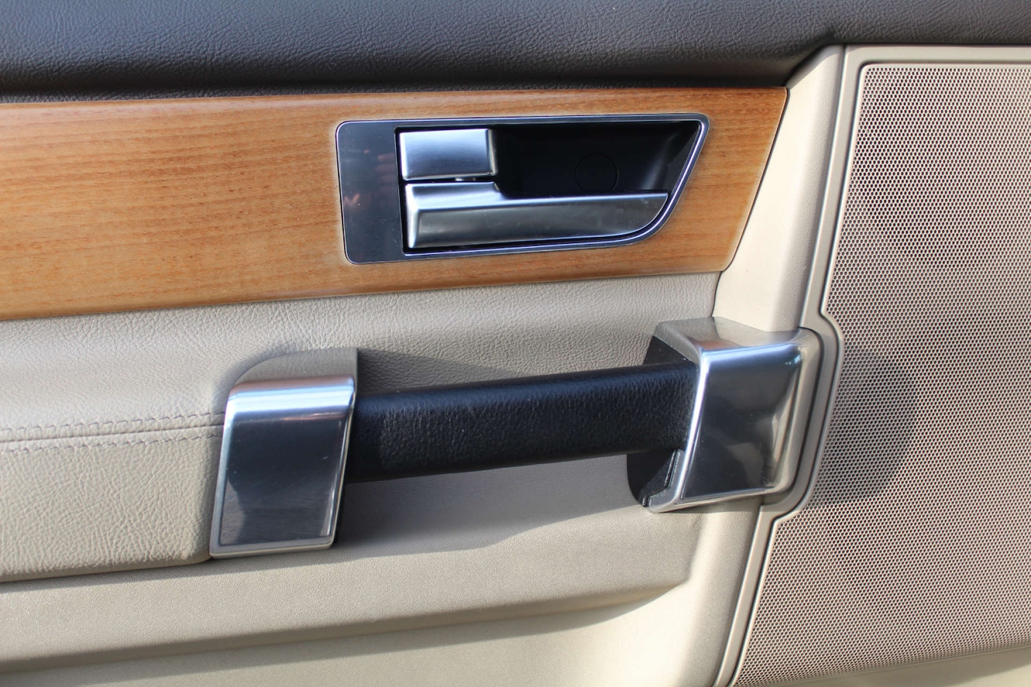 Used Land Rover Discovery 2013 for sale - 76103923: Photo 31
