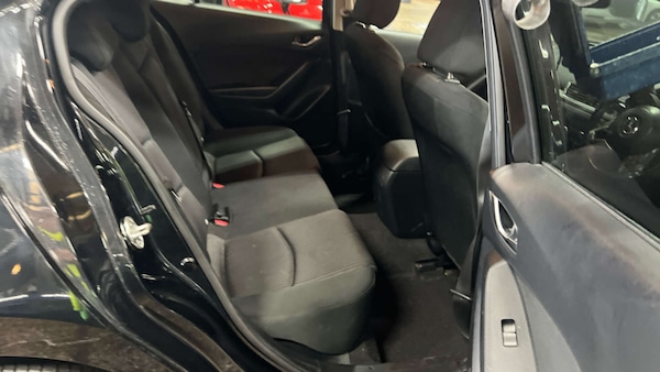 Used Mazda Mazda3 2015 for sale - 76305791: Photo 5