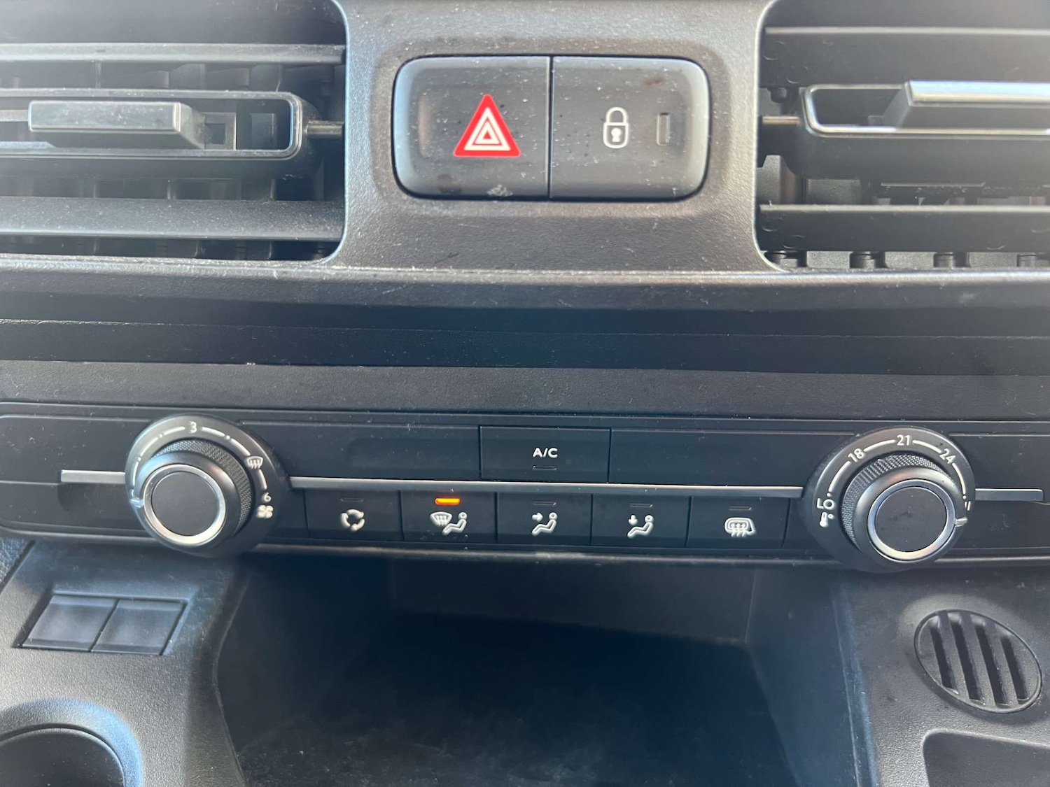 Used Vauxhall Combo 2020 for sale - 76509324: Photo 22