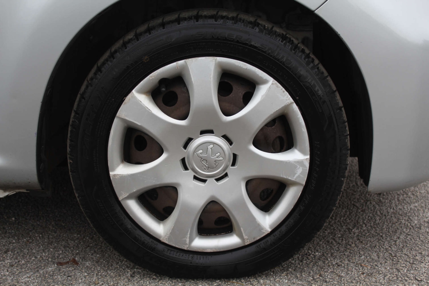 Used Peugeot 107 2011 for sale - 76103880: Photo 28