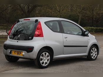 Used Peugeot 107 2011 for sale - 76103880: Photo 3