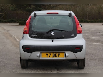 Used Peugeot 107 2011 for sale - 76103880: Photo 4