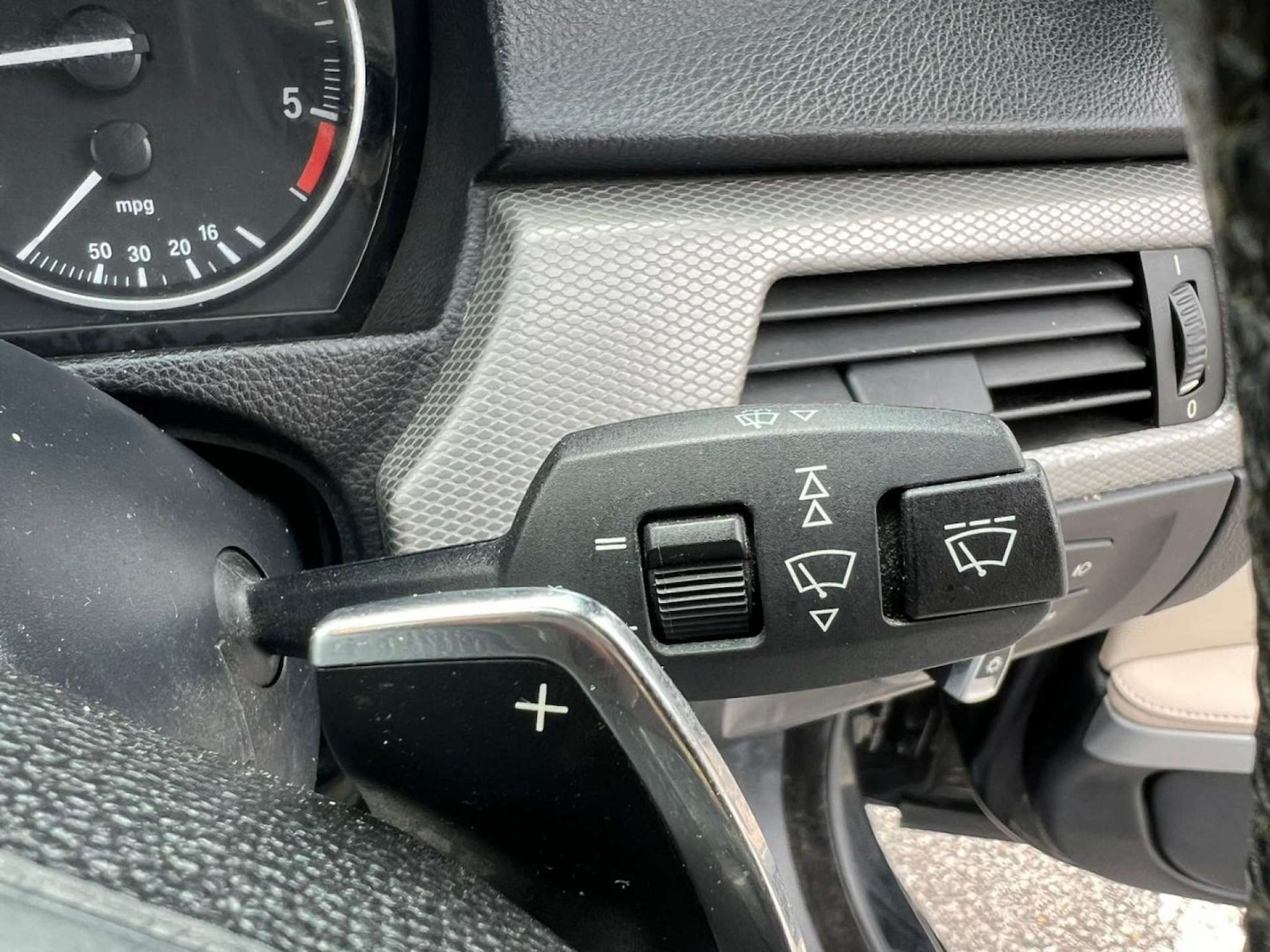 Used BMW 3 Series 2011 for sale - 76103934: Photo 25