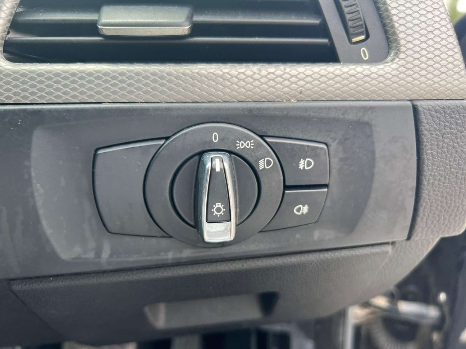 Used BMW 3 Series 2011 for sale - 76103934: Photo 27