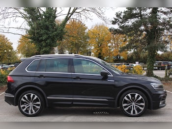 Used Volkswagen Tiguan 2017 for sale - 76232982: Photo 2