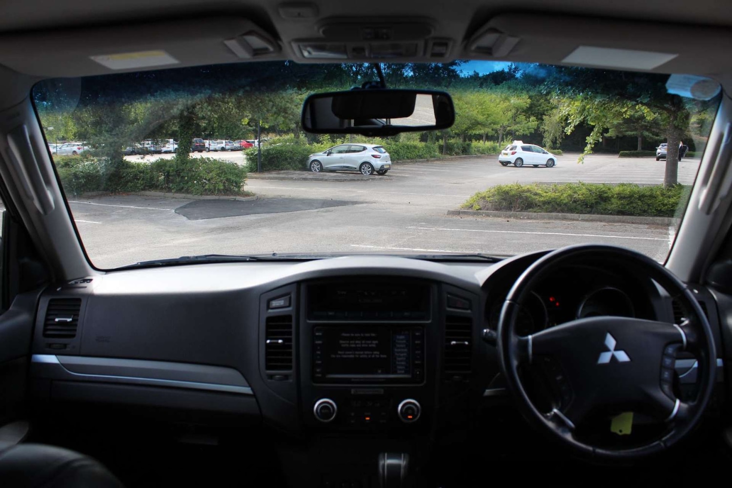Used Mitsubishi Shogun 2010 for sale - 76103877: Photo 15