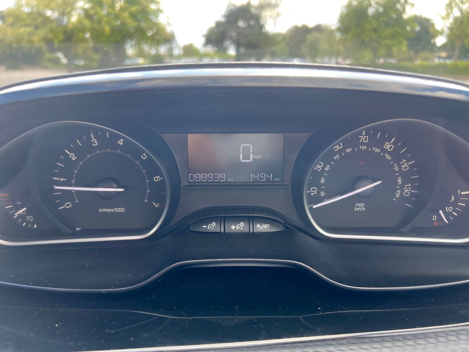 Used Peugeot 2008 2015 for sale - 76103857: Photo 32