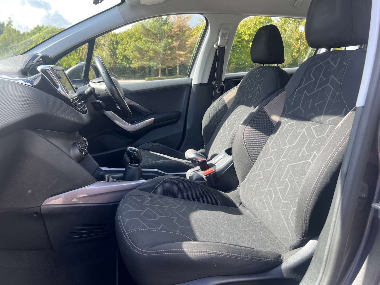 Used Peugeot 2008 2015 for sale - 76103857: Photo 36