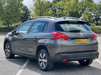 Used Peugeot 2008 2015 for sale - 76103857: Photo 4