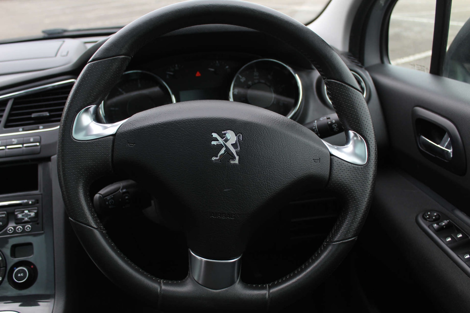 Used Peugeot 5008 2016 for sale - 76103792: Photo 15