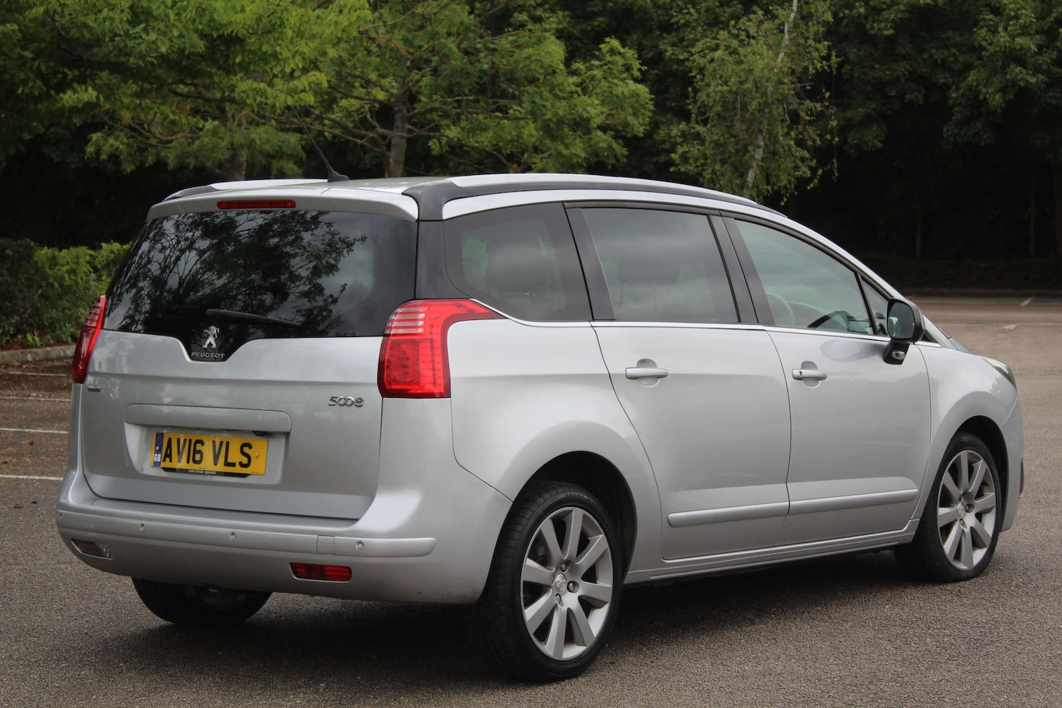 Used Peugeot 5008 2016 for sale - 76103792: Photo 3