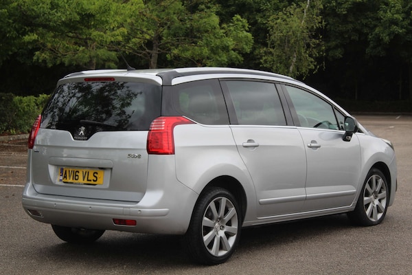 Used Peugeot 5008 2016 for sale - 76103792: Photo 3