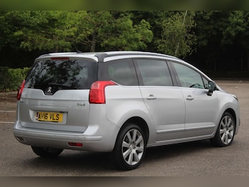 Used Peugeot 5008 2016 for sale - 76103792: Photo 3