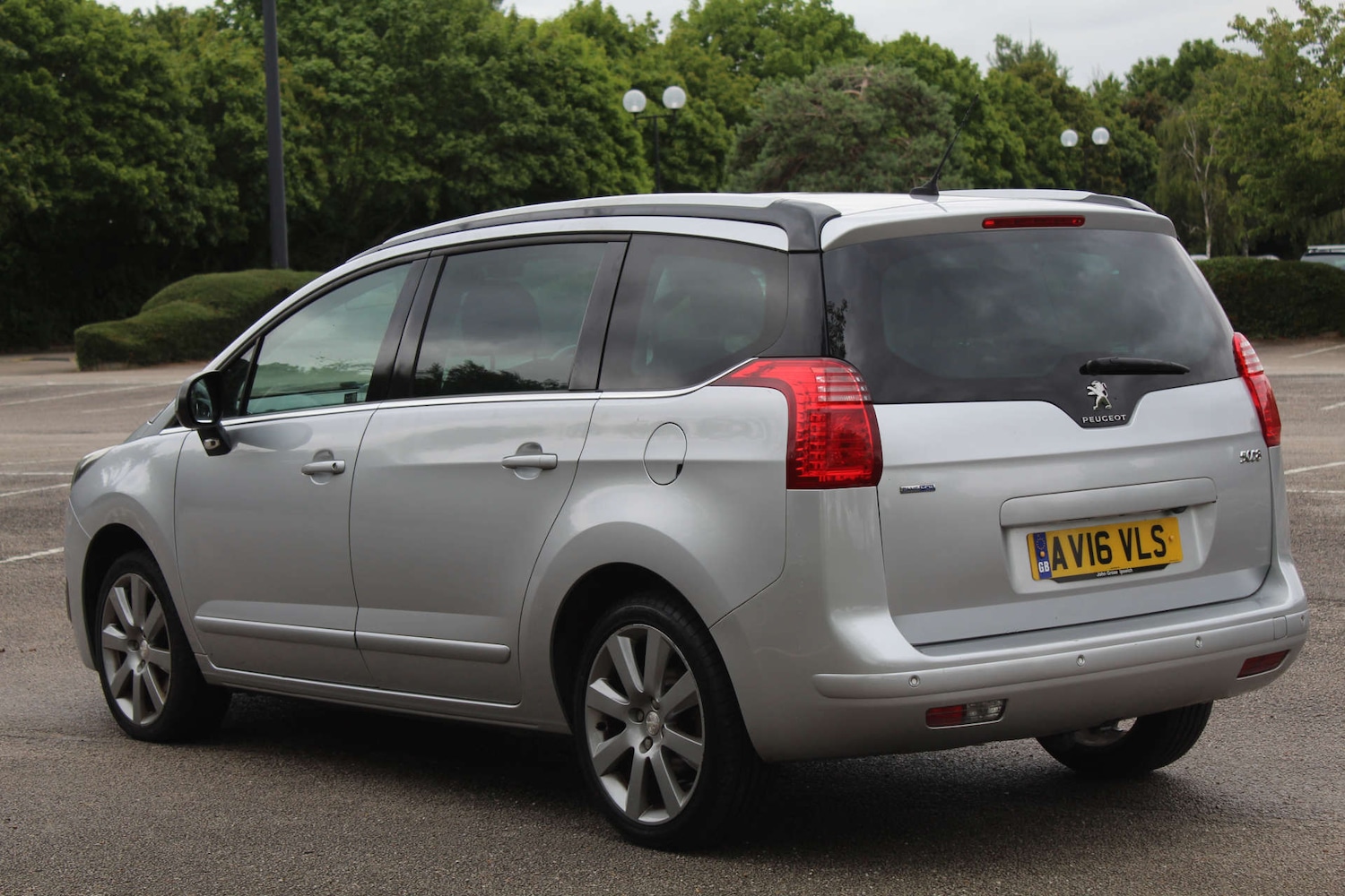 Used Peugeot 5008 2016 for sale - 76103792: Photo 5