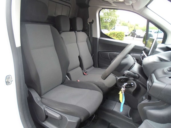 Used Peugeot Partner 2020 for sale - 76103927: Photo 8