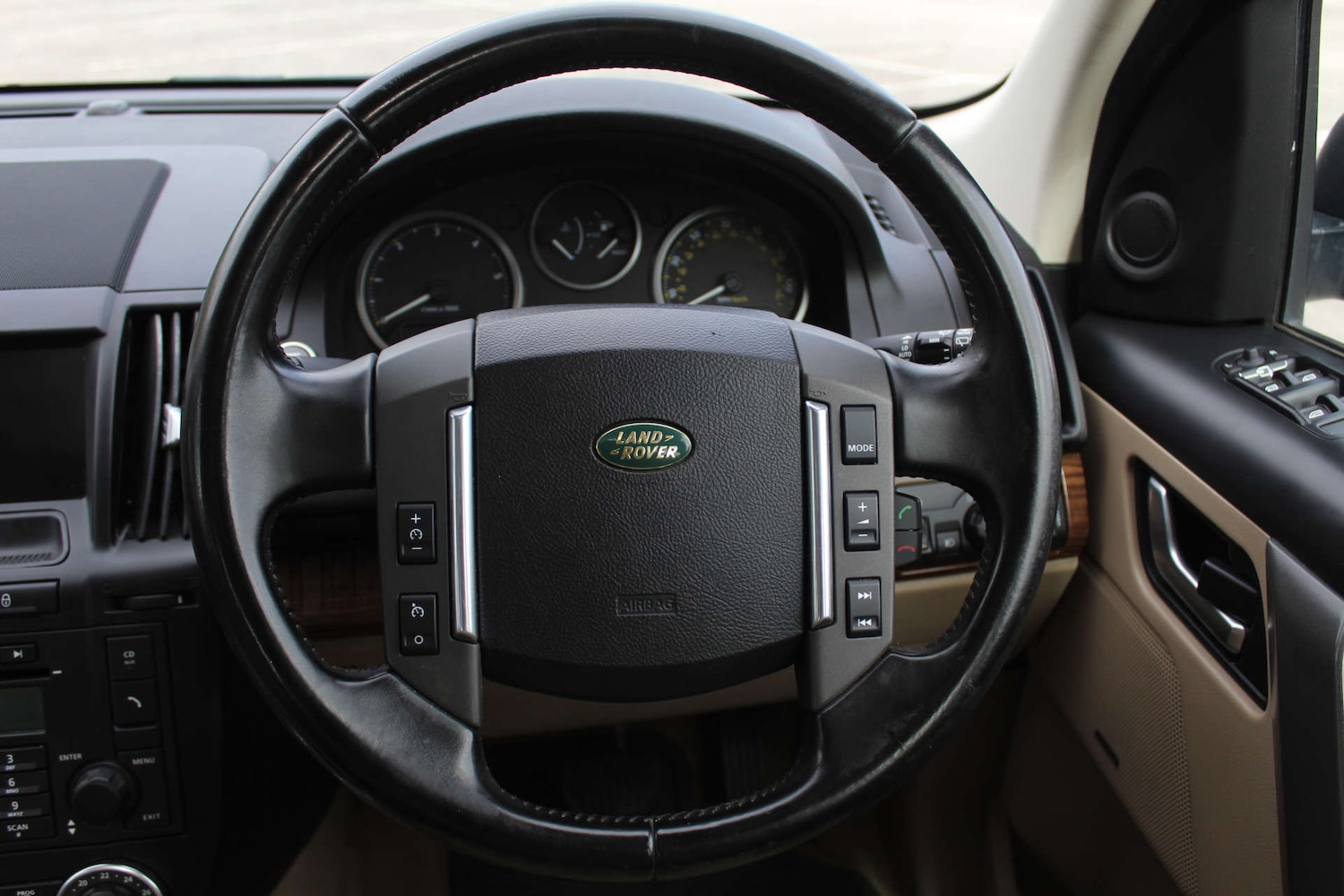 Used Land Rover Freelander 2010 for sale - 76103869: Photo 14