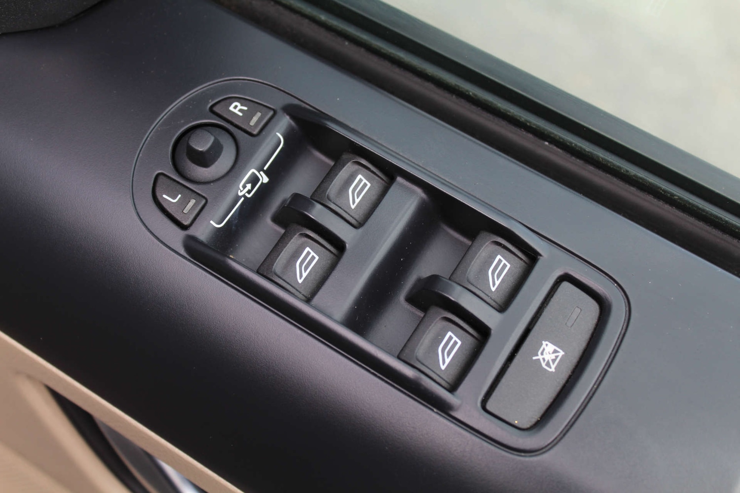 Used Land Rover Freelander 2010 for sale - 76103869: Photo 30