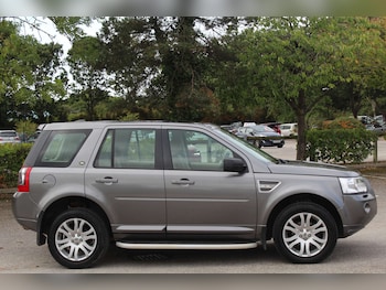 Used Land Rover Freelander 2010 for sale - 76103869: Photo