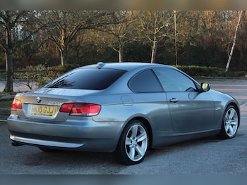 Used BMW 3 Series 2010 for sale - 76103913: Photo 2