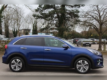Used Kia Niro 2021 for sale - 76103876: Photo 2