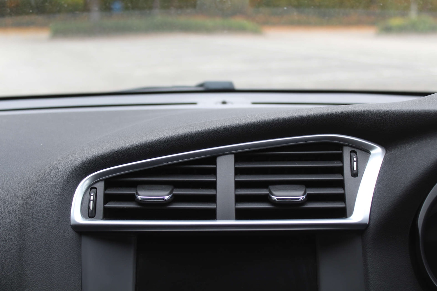 Used Citroen C4 2016 for sale - 76103864: Photo 24